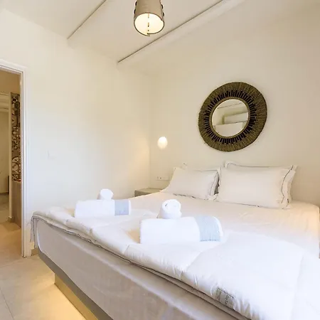 Vammos Luxury Residences *