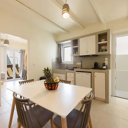 Vammos Luxury Residences דירה *