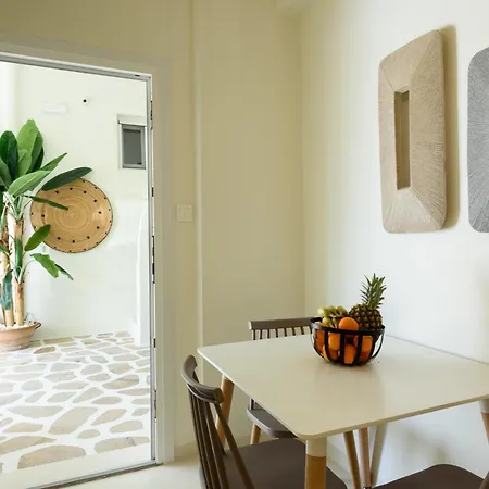 Vammos Luxury Residences דירה נאוסה