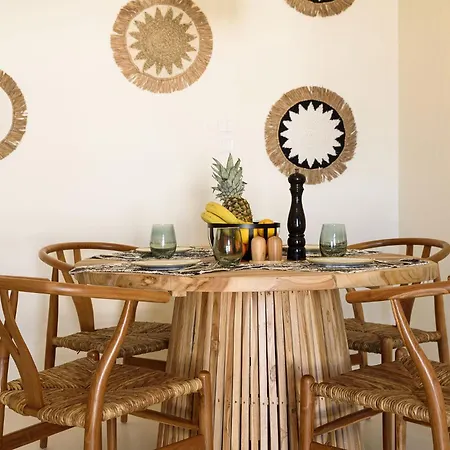 Vammos Luxury Residences * Naousa (Paros)